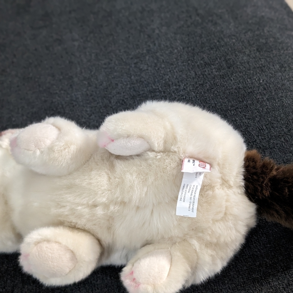 Grumpy cat lying down plush - Picture 5 of 6